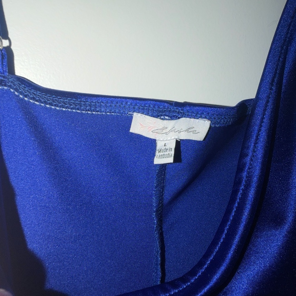 Elegant Blue Satin Dress - Picture 4 of 5